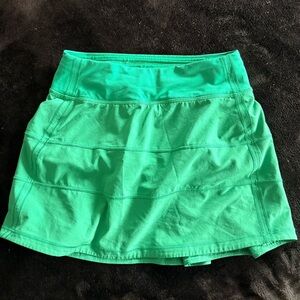 Lululemon Pace Rival Mid-Rise Skirt GREEN
